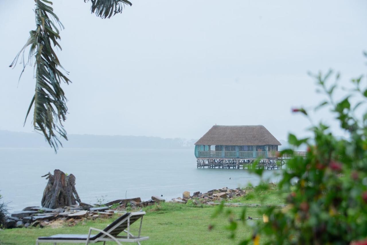 Mirembe Resort Beach Hotel Kalangala Exterior foto